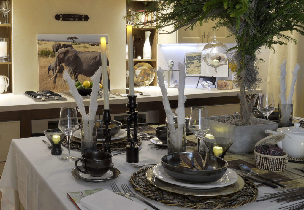Kim Mitchell's Table Top - an organic, earthy safari theme