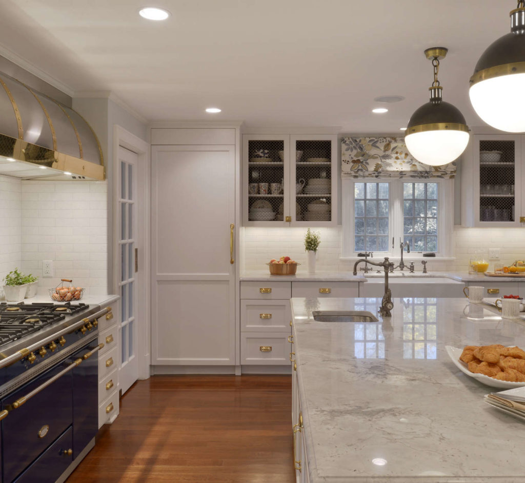 Traditional White Kitchen with brass hardware