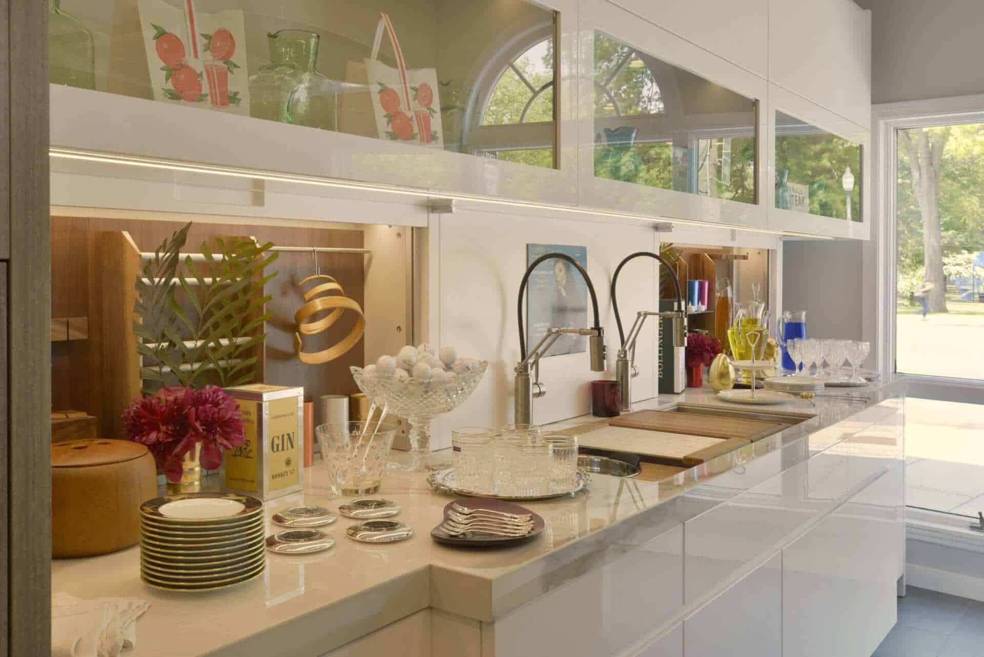 Sun drenched kitchen with cocktail accents