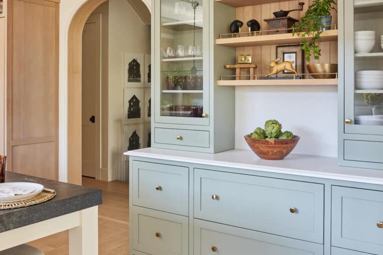 breakfront cabinets in a traditional kitchen design